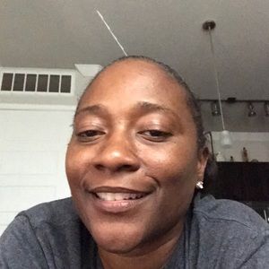 Meet your Posher, Denise